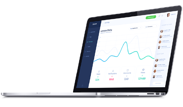 tietokone pöydällä